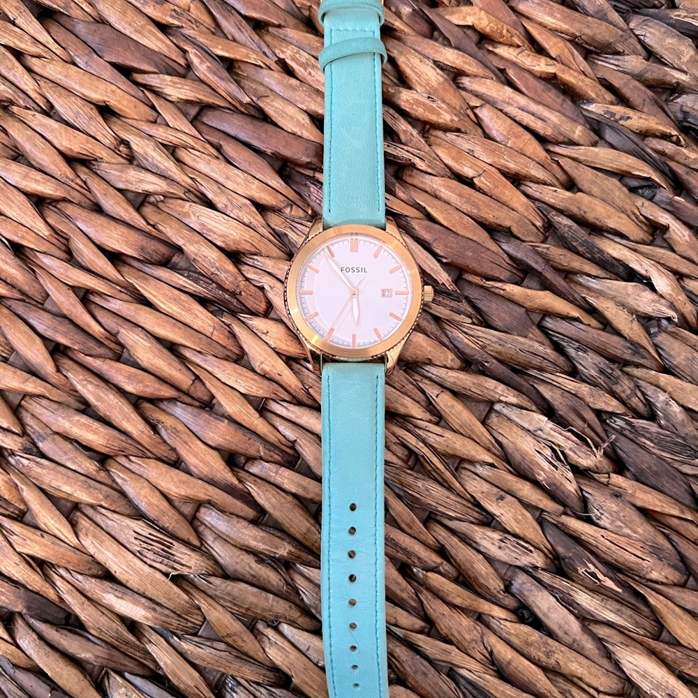 FOSSIL Genuine Leather Teal and Gold Watch and Fossil Box 💚